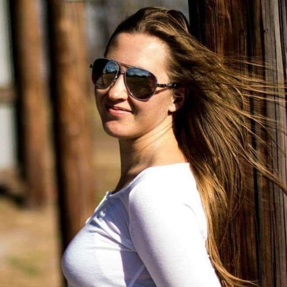 Meet your Posher, Nadya